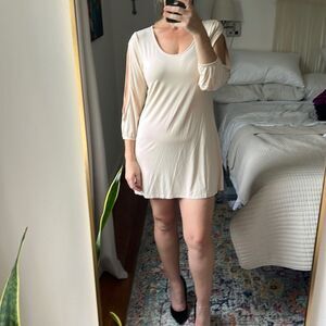 Pennington and Bailes Dress Womens Tan Cream Medium Open Long‎ Sleeve